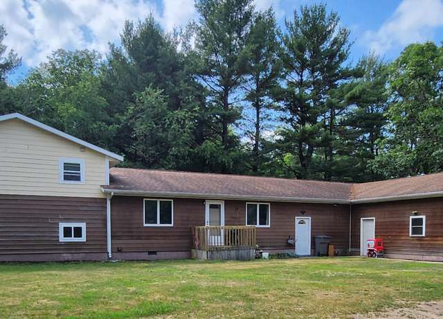 Property at 6959 E Apple Ave, Muskegon, MI 49442, 4 beds, 2 baths