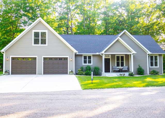 Property at 508 S Jameson St, New Buffalo, MI 49117, 4 beds, 3 baths