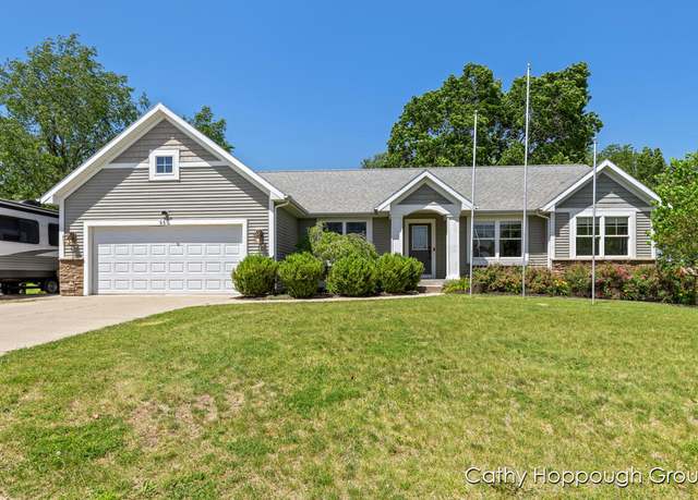 Property at 950 Whitetail Ct, Ionia, MI 48846, 4 beds, 3.5 baths