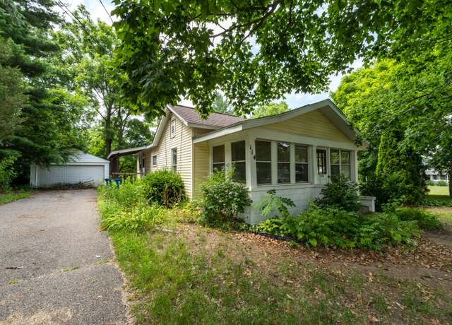 Property at 114 Mason St, Decatur, MI 49045, 3 beds, 2 baths