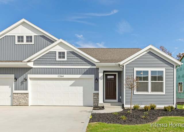 Property at 15711 Hawley Dr #28, Grand Haven, MI 49417, 3 beds, 3 baths
