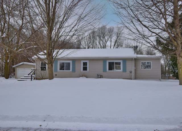 Property at 590 Graham St, Cassopolis, MI 49031, 2 beds, 1 bath