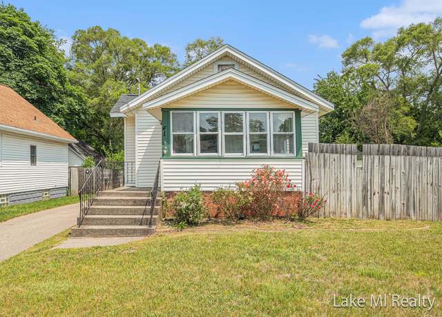 Property at 41 Wilbur St SE, Wyoming, MI 49548, 2 beds, 1 bath
