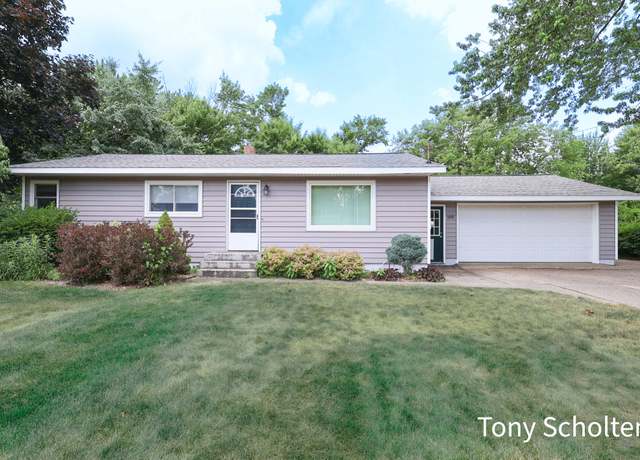 Property at 7321 23rd Ave, Jenison, MI 49428, 3 beds, 1.5 baths