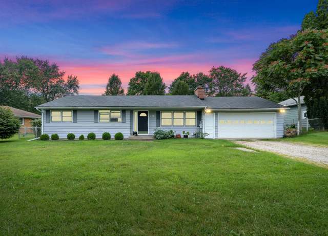 Property at 6340 Oakland Dr, Portage, MI 49024, 3 beds, 2 baths