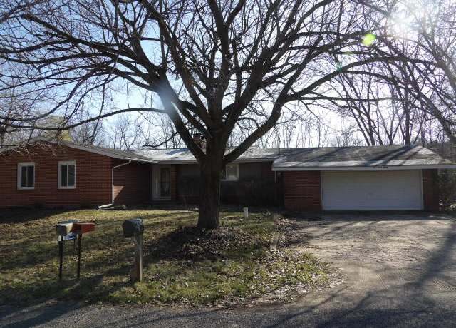 Property at 8897 Cory Dr, Delton, MI 49046, 4 beds, 3 baths