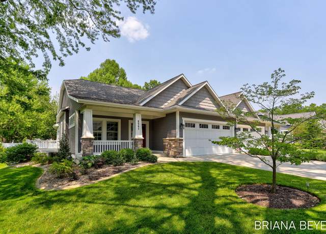 Property at 6561 Old Singapore Trl, Saugatuck, MI 49453, 3 beds, 2.5 baths