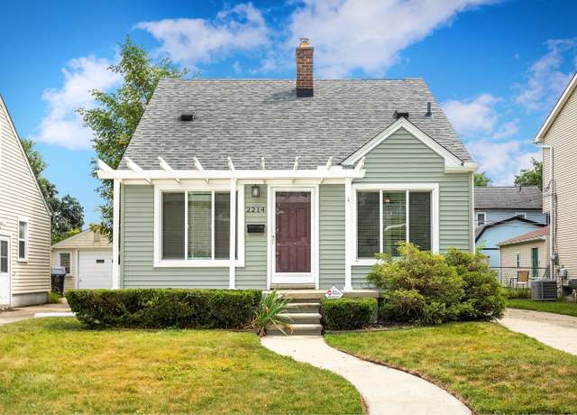 Property at 2214 Baxter Ave, Royal Oak, MI 48067, 3 beds, 1 bath