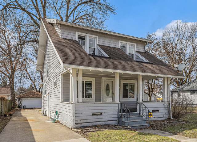 Property at 618 Orange St, Jackson, MI 49202, 3 beds, 1.5 baths