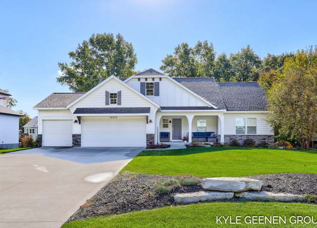 Property at 14878 Sagebrush Dr, Holland, MI 49424, 4 beds, 3.5 baths