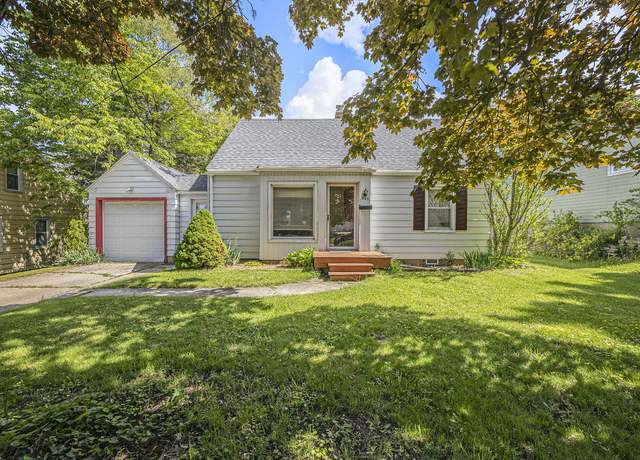 Property at 537 Wolverine Dr NE, Grand Rapids, MI 49505, 4 beds, 1 bath