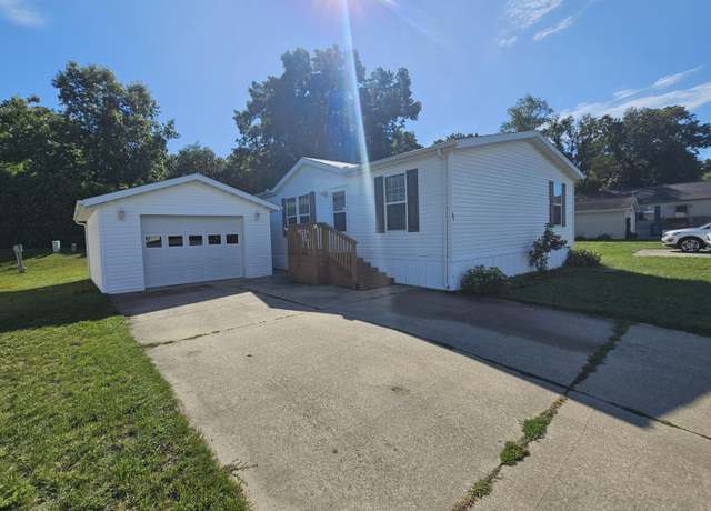 Property at 81 E Wildflower, Niles, MI 49120, 3 beds, 2 baths