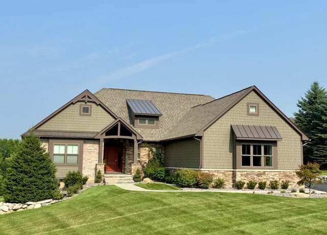 Property at 5971 Barclay Dr, Brighton, MI 48116, 5 beds, 4.5 baths