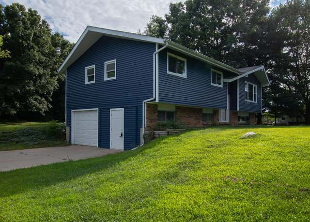 Property at 4101 W Hickory Rd, Hickory Corners, MI 49060, 3 beds, 2 baths