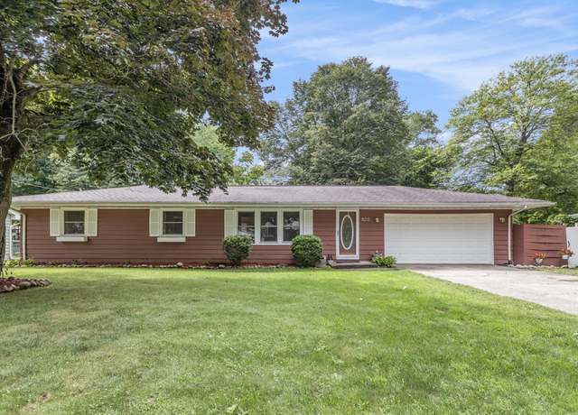 Property at 820 Jones St, Marshall, MI 49068, 3 beds, 2 baths