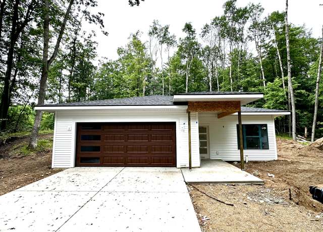 Property at 11300 Apache Wells Ct, Stanwood, MI 49346, 4 beds, 2 baths