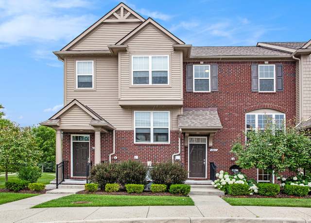 Property at 2817 Hartwick Dr, Rochester Hills, MI 48307, 4 beds, 3.5 baths