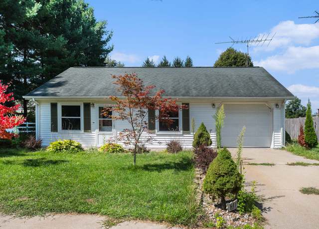 Property at 52420 Joy Dr, Dowagiac, MI 49047, 1 bed, 1 bath