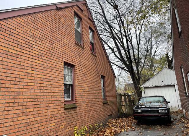 Property at 7415 Mettetal St, Detroit, MI 48228, 3 beds, 2.5 baths