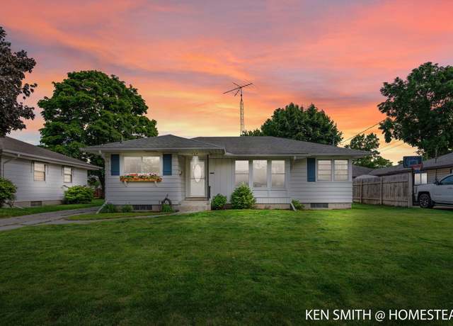 Property at 1054 Buckingham St SW, Wyoming, MI 49509, 3 beds, 2 baths