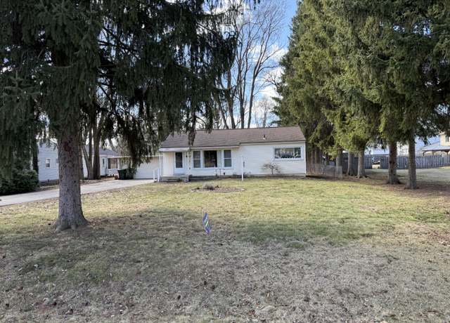 Property at 2574 Culbertson Ave, Rochester Hills, MI 48307, 3 beds, 1 bath
