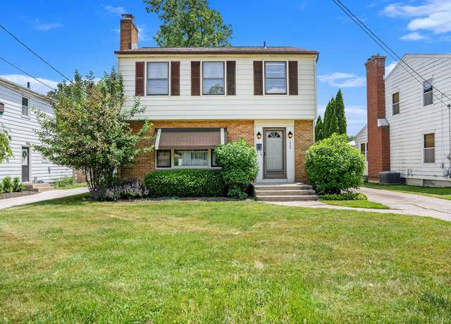 Property at 1932 Concord Ave SE, Grand Rapids, MI 49506, 3 beds, 1.5 baths