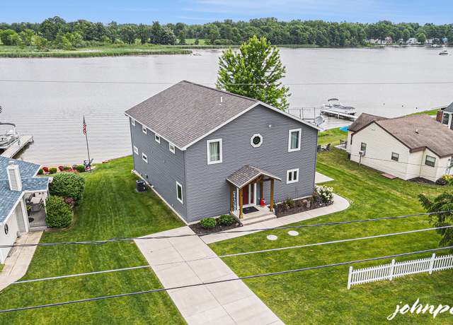 Property at 681 Clifford Lake Dr, Stanton, MI 48888, 3 beds, 2.5 baths