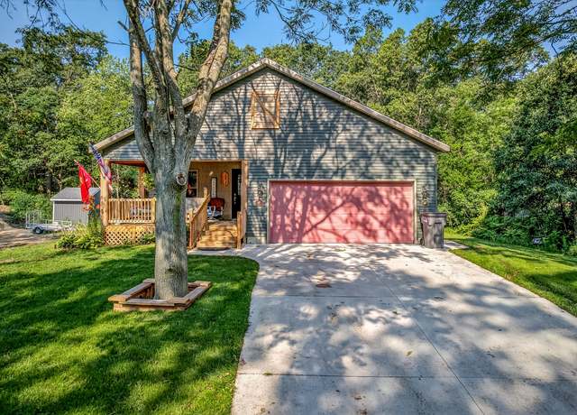 Property at 3125 Stratford St, Norton Shores, MI 49444, 4 beds, 2.5 baths