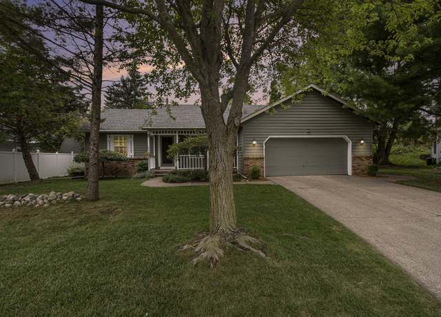 Property at 4549 Forest Lake Ct SE, Grand Rapids, MI 49546, 3 beds, 1.5 baths