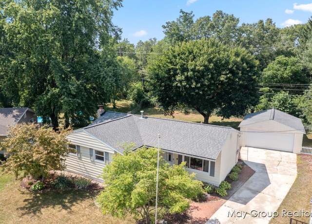 Property at 2134 Audley Dr NE, Grand Rapids, MI 49525, 3 beds, 2 baths