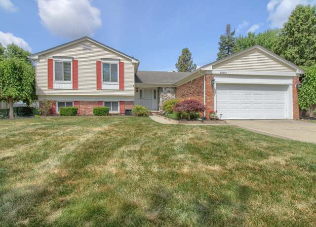 Property at 13947 Ashurst St St, Livonia, MI 48154, 3 beds, 2 baths