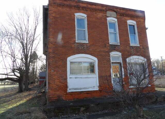Property at 13985 S 42nd St, Fulton, MI 49052, 6 beds, 2 baths
