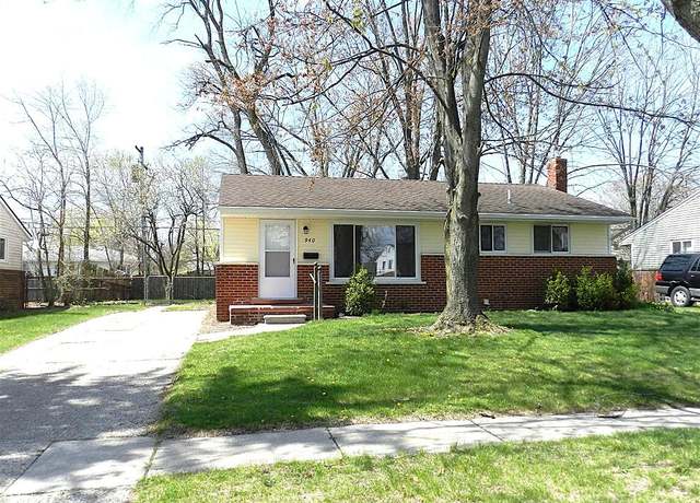 Property at 940 Nash Ave, Ypsilanti, MI 48198, 3 beds, 1.5 baths