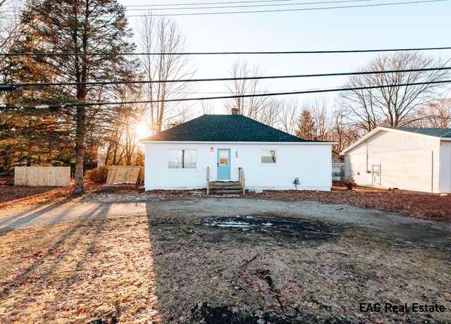 Property at 4641 Martin Rd, Norton Shores, MI 49441, 3 beds, 1 bath