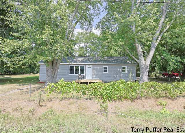 Property at 2990 Violet Ave, Muskegon, MI 49442, 4 beds, 1 bath