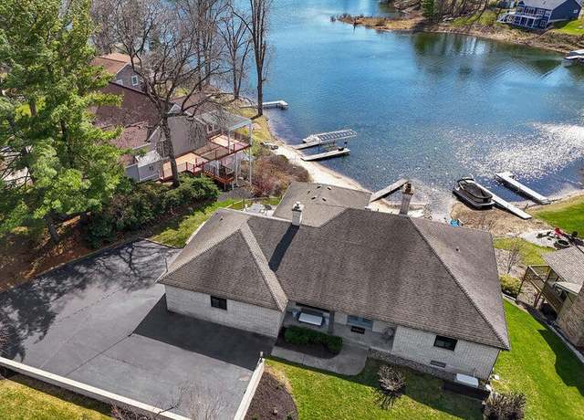 Property at 2370 Holtman Dr NE, Grand Rapids, MI 49525, 4 beds, 4 baths