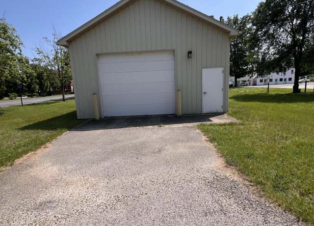 Property at 5610 W Fox Rd, Mears, MI 49436