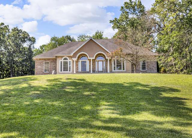 Property at 2128 Scenic Hills Dr, Jackson, MI 49201, 3 beds, 3 baths