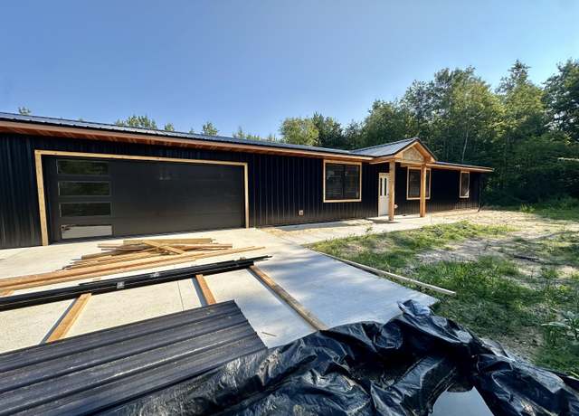Property at 1312 E Riley Thompson Rd, Muskegon, MI 49445, 3 beds, 2 baths