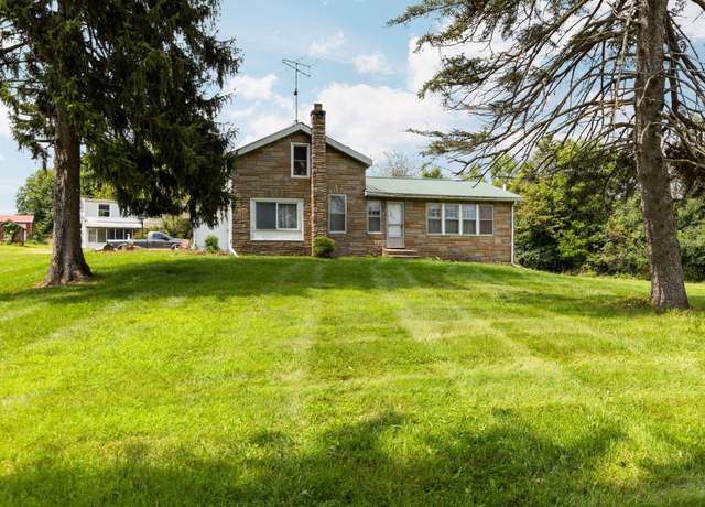 Property at 9008 Macon Rd, Saline, MI 48176, 3 beds, 1.5 baths