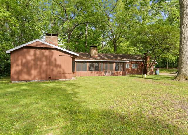 Property at 2240 S 13th St, Niles, MI 49120, 3 beds, 2 baths