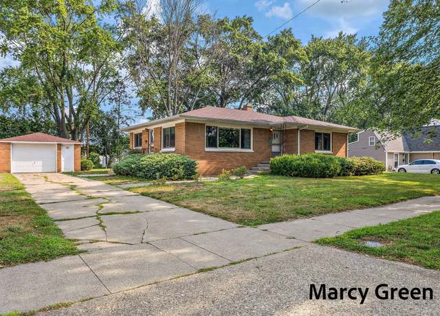 Property at 1019 Colfax Ave, Grand Haven, MI 49417, 4 beds, 1.5 baths