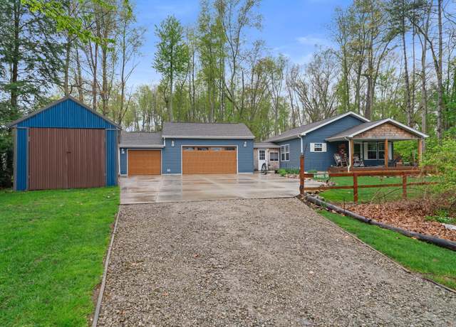 Property at 2469 Ash te Wette Beach Dr Dr, Hillsdale, MI 49242, 4 beds, 2 baths