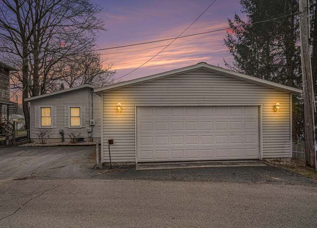 Property at 257 S Gull Lake Dr, Richland, MI 49083, 2 beds, 2 baths