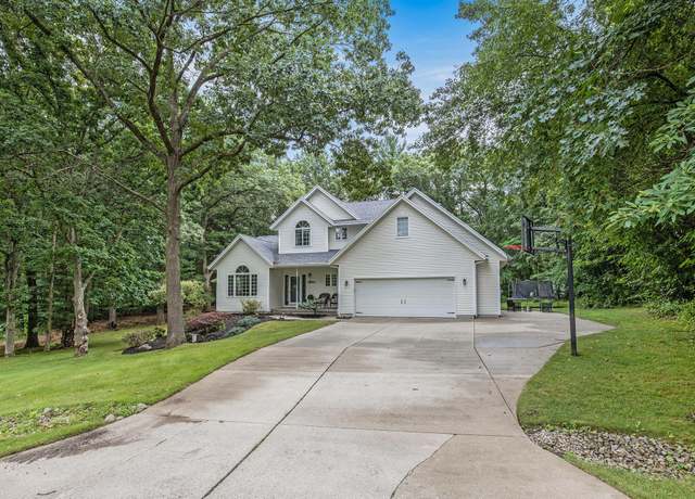 Property at 10761 Timberline Dr, Greenville, MI 48838, 3 beds, 3 baths