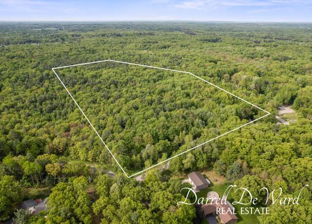 Property at 8690/ 8680 Greeley Ct NE, Rockford, MI 49341