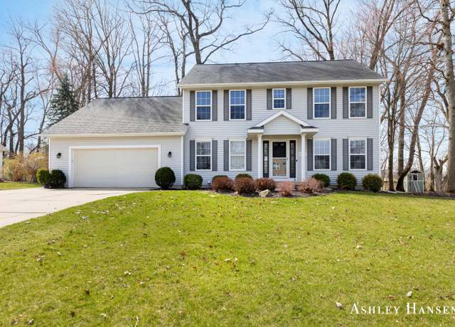 Property at 5358 Royale Ct NE, Rockford, MI 49341, 4 beds, 3.5 baths