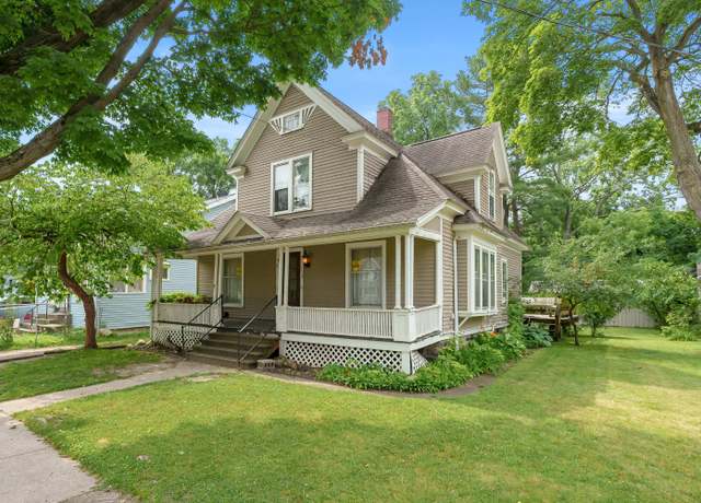 Property at 1310 Washington Ave, Kalamazoo, MI 49001, 2 beds, 1.5 baths