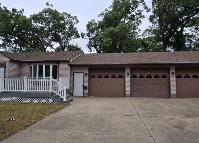 Property at 2384 E Columbia Ave, Muskegon, MI 49444, 2 beds, 1.5 baths