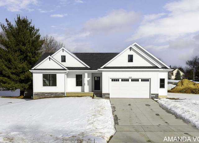 Property at 1049 N Meadow Dr SW, Byron Center, MI 49315, 3 beds, 2.5 baths